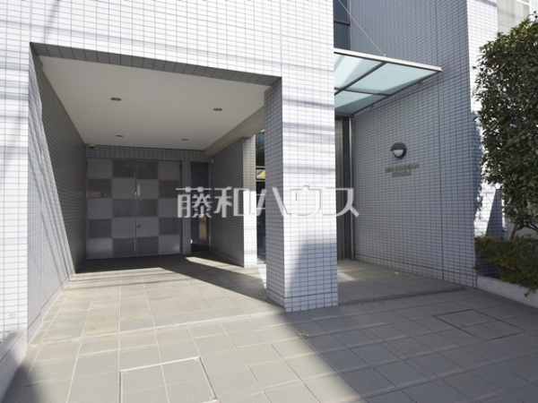 エントランス　【グランドメゾン吉祥寺】