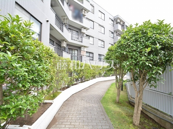 外観　【エクセレント聖蹟桜ヶ丘】