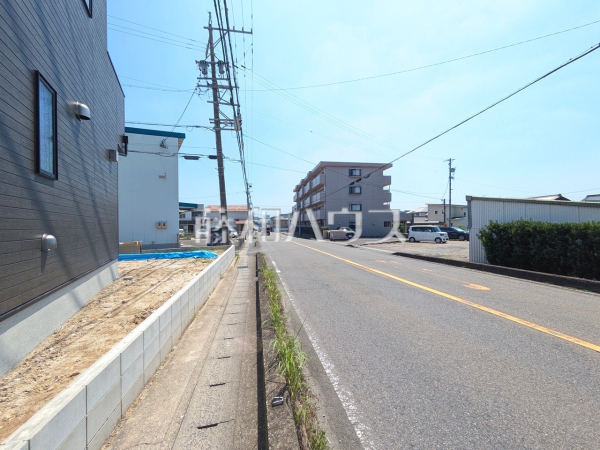 接道状況および現場風景　【春日井市坂下町３丁目】