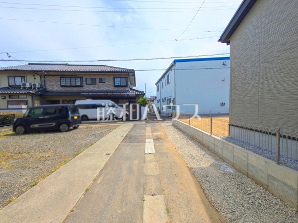 接道状況および現場風景　【春日井市坂下町３丁目】