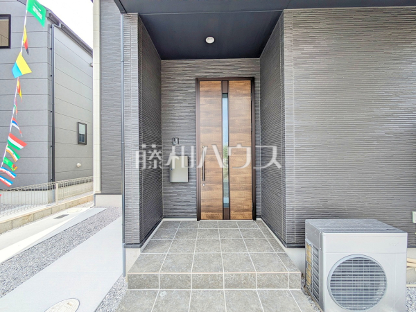 1号棟 玄関 【小金井市中町1丁目】 1号棟 玄関 【小金井市中町1丁目】