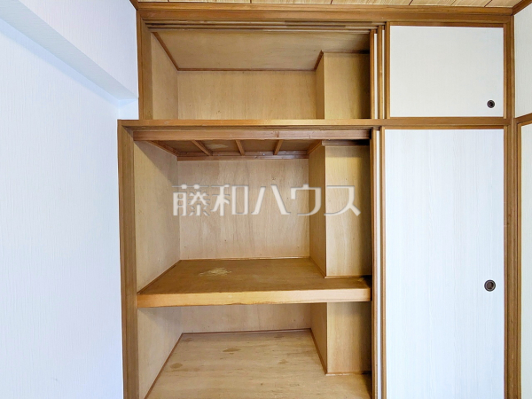 収納　【プレジャーガーデン豊田壱番館】