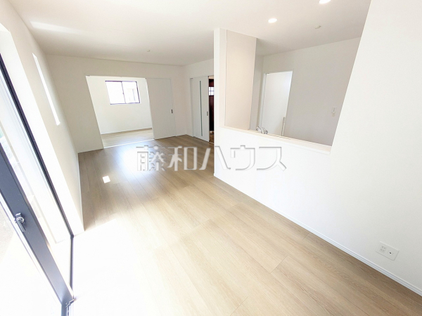 C号棟　リビング　【北名古屋市熊之庄十二社】