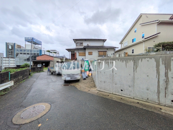 接道状況および現場風景　【福岡市西区拾六町４丁目】