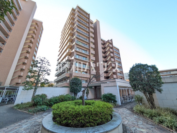外観　【パークフィーネ南大沢4番館】