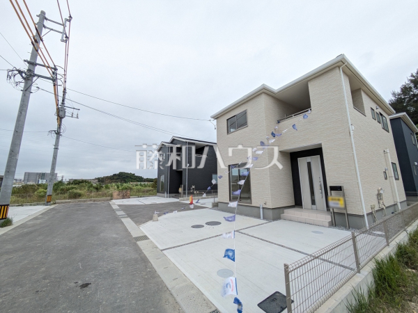 接道状況および現場風景　【うるま市字前原】