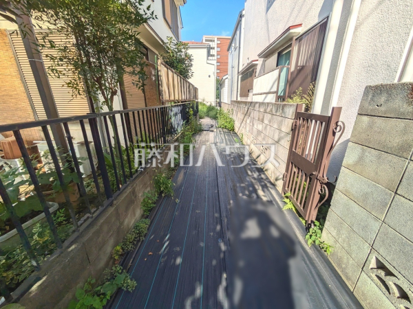現地写真　【小平市小川西町３丁目】
「夢は注文住宅！でも注文住宅って何から手をつければいいの？」そんな時は、ぜひ当社へご相談下さい！　