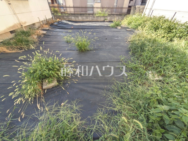 現地写真　【小平市小川西町３丁目】
経験豊かなスタッフが分譲地だけでなく学校、スーパー、公園と周辺環境も合わせてご案内致します。