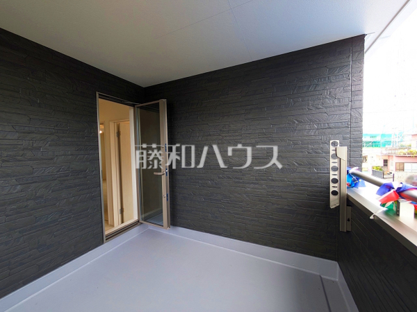 1号棟　バルコニー　【沖縄市古謝津嘉山町】