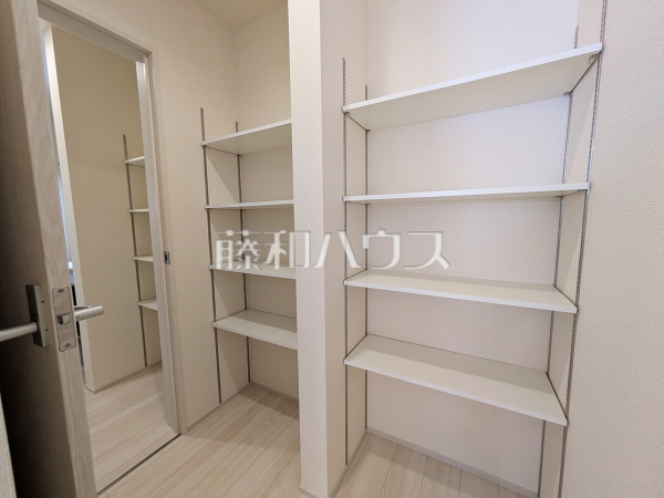 1号棟　洗面室横収納　【沖縄市古謝津嘉山町】
