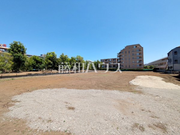 現地写真　【東村山市美住町２丁目】
建築条件はございませんので、ライフスタイルに合わせた自由なマイホームづくりが可能です。