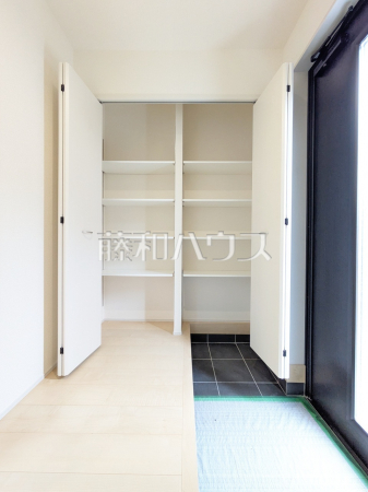 玄関収納　【武蔵村山市大南３丁目】