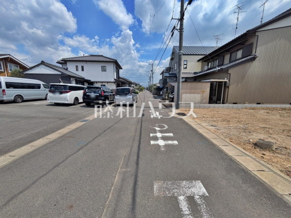 接道状況および現場風景　【小牧市小木南３丁目】