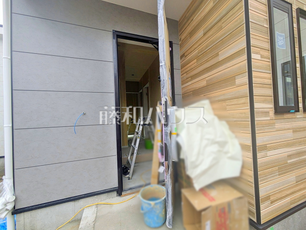 玄関　【福岡市早良区賀茂４丁目】