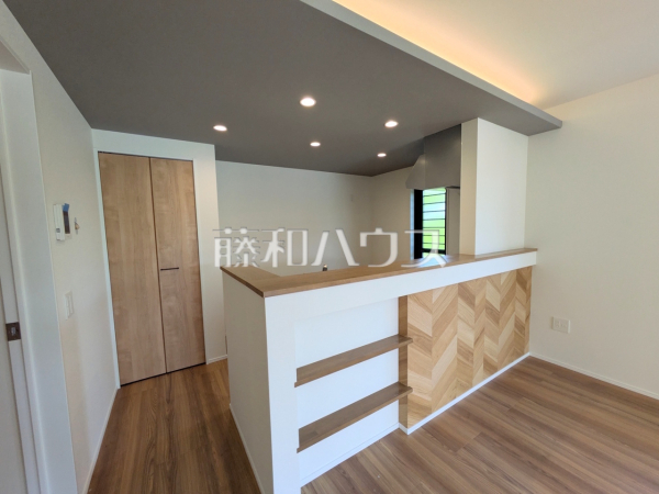 2号棟　キッチン　【福岡市東区美和台５丁目】