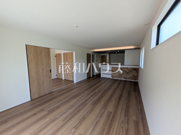 2号棟　リビング　【福岡市東区美和台５丁目】