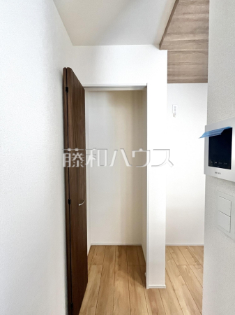 収納　【調布市入間町２丁目】