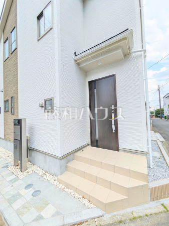 玄関　【調布市入間町２丁目】