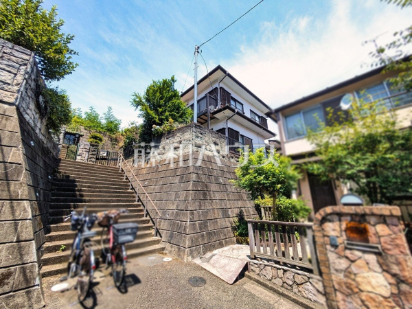 接道状況および現場風景(現況：古屋有)　【八王子市打越町】