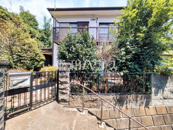 現地写真(現況：古屋有)　【八王子市打越町】 物件の事、諸費用の事など、小さな疑問もお気軽にご連絡・ご相談下さい。 