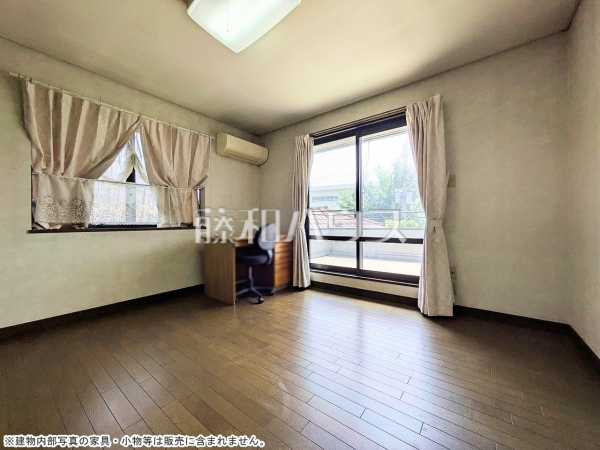 居室　【杉並区善福寺1丁目】 2面採光で明るく風通しの良いお部屋　