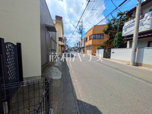 接道状況および現場風景 【ふじみ野市福岡中央2丁目】 接道状況および現場風景 【ふじみ野市福岡中央2丁目】