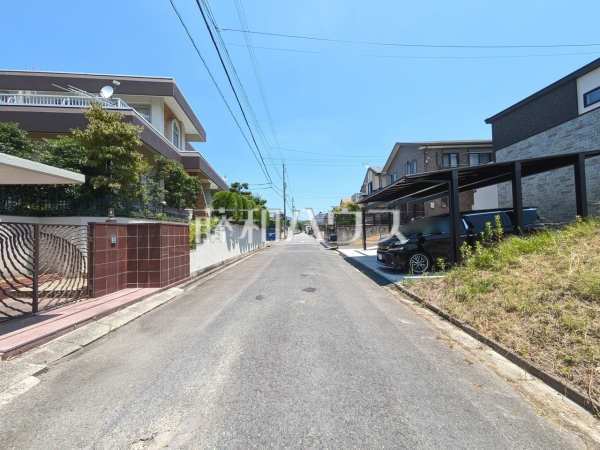 接道状況および現場風景　【春日井市岩成台２丁目】