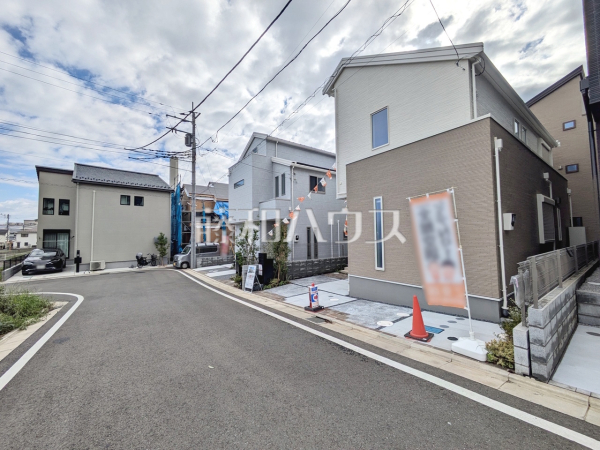 接道状況および現場風景　【所沢市大字北秋津】