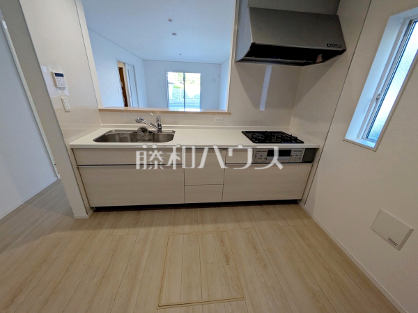 キッチン　【府中市北山町２丁目】