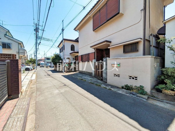 接道状況および現場風景(現況：古屋有)　【東久留米市氷川台２丁目】
