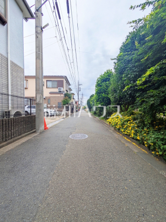 接道状況および現場風景 【三鷹市野崎2丁目】 接道状況および現場風景 【三鷹市野崎2丁目】
