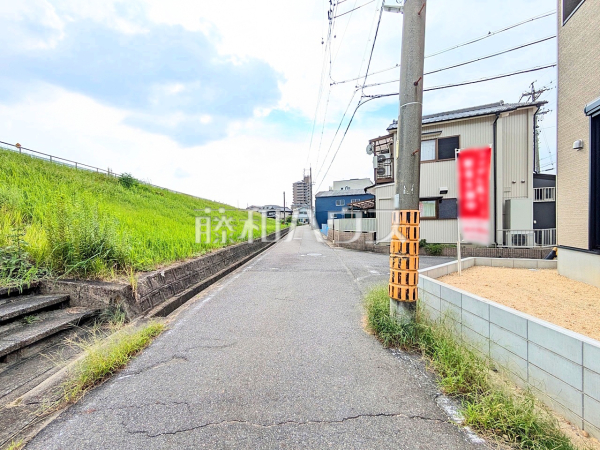接道状況および現場風景 【名古屋市北区東味鋺3丁目】 接道状況および現場風景 【名古屋市北区東味鋺3丁目】