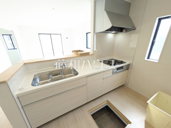 2号棟　キッチン　【名古屋市北区東味鋺３丁目】