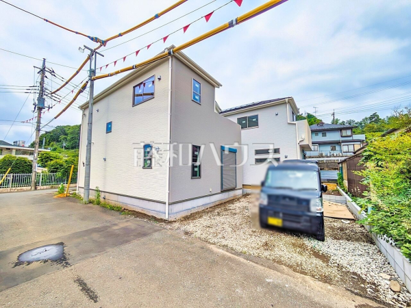 現場風景【武蔵村山市本町５丁目】 ここに住む方を想像して、着々と建築しております！ 