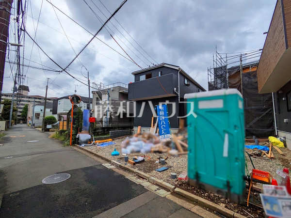 接道状況および現場風景　【三鷹市野崎１丁目】