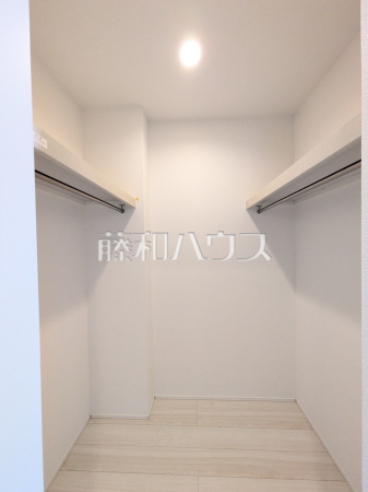 3号棟　1階ファミリークローゼット　【うるま市字西原】