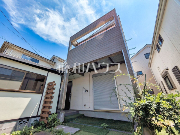 外観　【東村山市青葉町２丁目】 周辺環境はもちろん、日当たりや設備仕様など、実際に行ってみないと分からないことも多くございます。営業担当がご案内いたしますので、お気軽にお問い合わせください。 