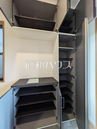 玄関収納　【西東京市北町２丁目】