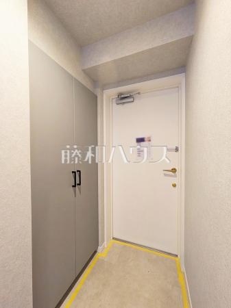 玄関　【ライオンズマンション朝霞台南】