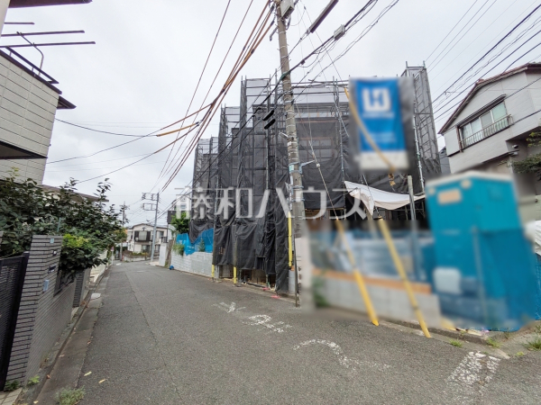 接道状況および現場風景 【練馬区東大泉2丁目】 接道状況および現場風景 【練馬区東大泉2丁目】