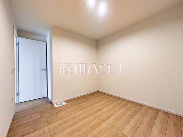 ドレスルーム【練馬区関町東1丁目】 ドレスルーム【練馬区関町東1丁目】