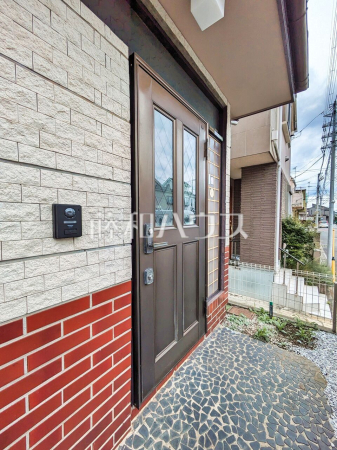 玄関　【新座市野寺３丁目】