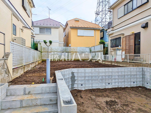 現地写真　【狛江市西野川４丁目】