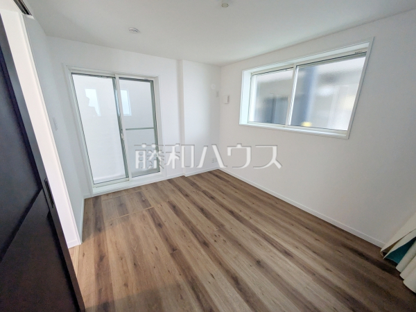 居室　【練馬区貫井３丁目】