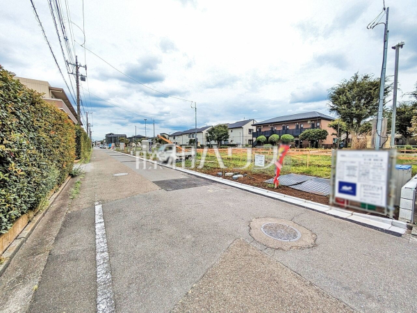 接道状況および現場風景 【東大和市仲原4丁目】 接道状況および現場風景 【東大和市仲原4丁目】