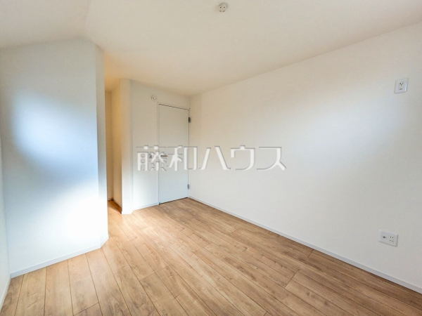 居室　【八王子市台町１丁目】
