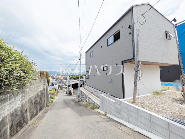接道状況および現場風景　【福岡市東区多々良２丁目】