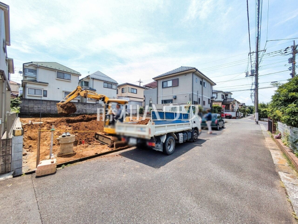 接道状況および現場風景　【八王子市絹ケ丘２丁目】