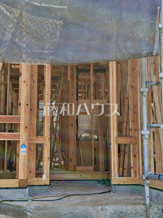 玄関　【八王子市絹ケ丘２丁目】