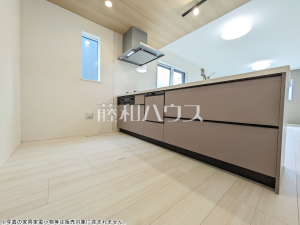 4号棟　キッチン　【八王子市上壱分方町】